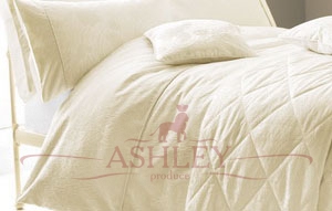 Ashbee-Bedding-in-Ivory Ткани Sanderson Постельное белье Sanderson Постельное белье Англия